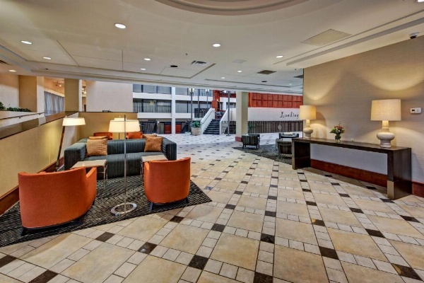 Hilton Knoxville Airport image 12
